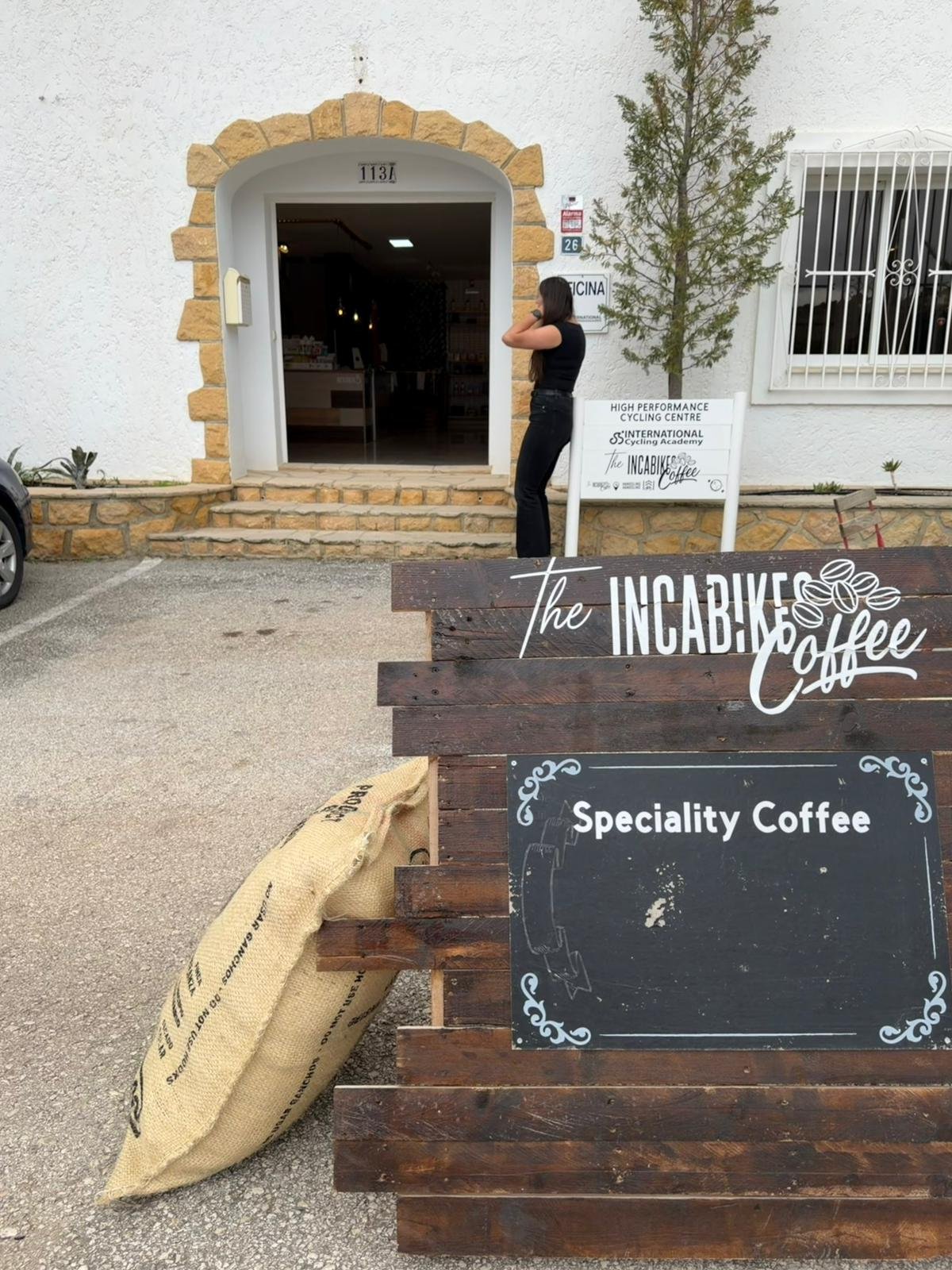 Fachada de The IncaBikes Coffee
